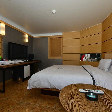 Daegu Mellow Motel Eksteriør billede